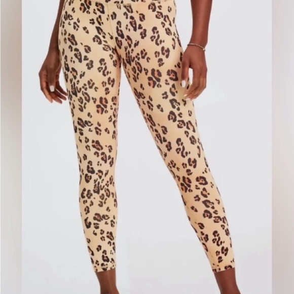 Fabletics Pants - EUC Fabletics Tan Leopard Print Leggings